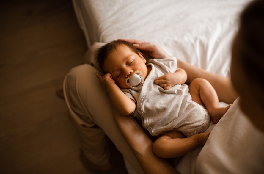Canção de ninar ou ruído branco? O que é melhor para o bebê dormir
